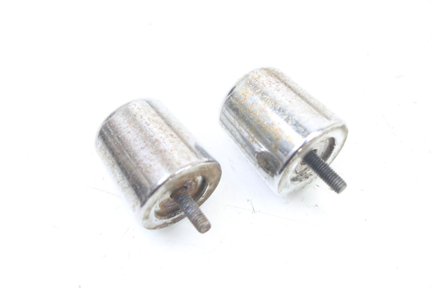 photo de EMBOUT DE GUIDON PIAGGIO VESPA GRANTURISMO 125 (2003 - 2007) - Zoom état d’usage