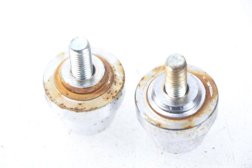 photo de EMBOUT DE GUIDON DAELIM S3 125 (2010 - 2017) - Zoom état d’usage