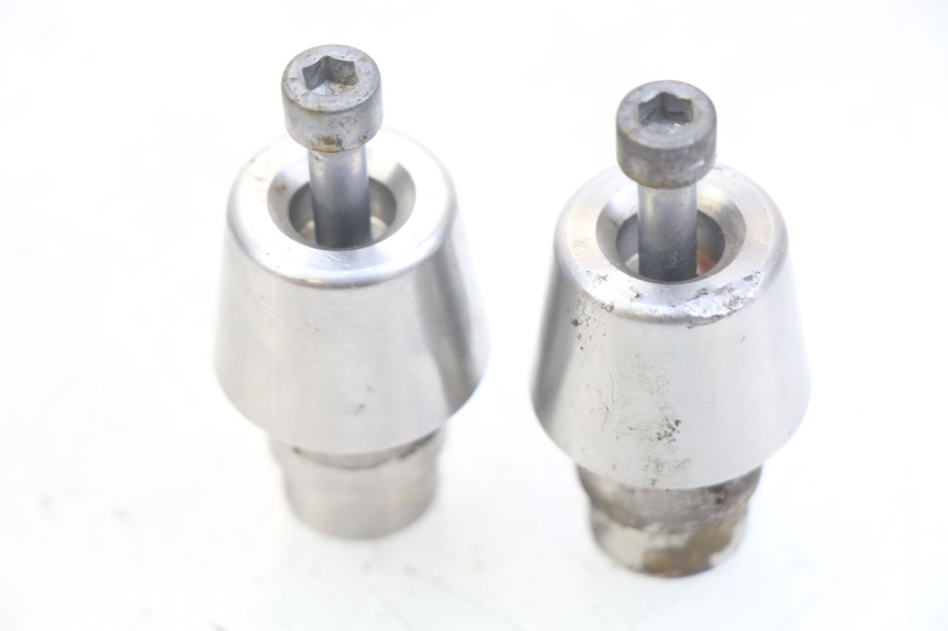 photo de EMBOUT DE GUIDON PEUGEOT SATELIS 125 (2010 - 2012) - Vue principale