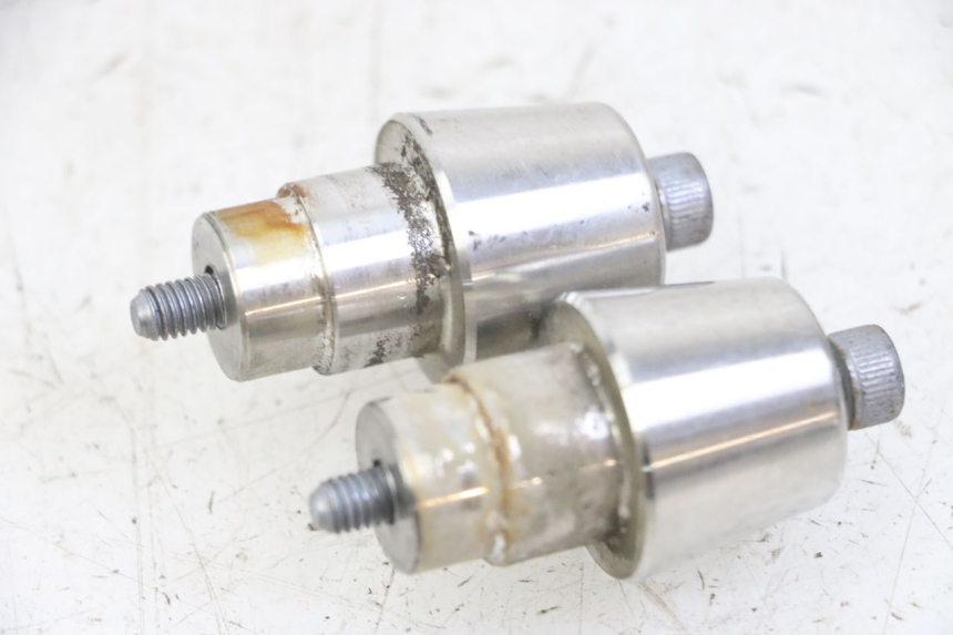 photo de EMBOUT DE GUIDON PEUGEOT SATELIS 125 (2013 - 2018) - Autre angle de vue