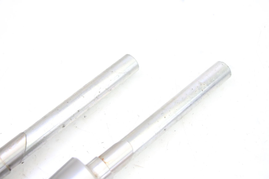 photo de EMBOUT DE GUIDON PEUGEOT SATELIS 250 (2006 - 2012) - Zoom état d’usage