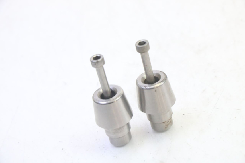 photo de EMBOUT DE GUIDON PEUGEOT SATELIS 125 (2006 - 2009) - Vue principale