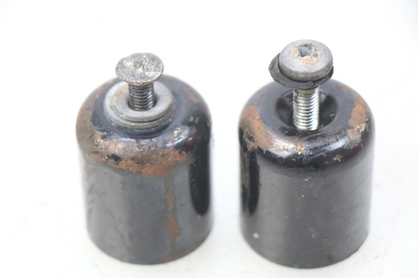 photo de EMBOUT DE GUIDON SUZUKI SIXTEEN 125 (2008 - 2010) - Vue principale