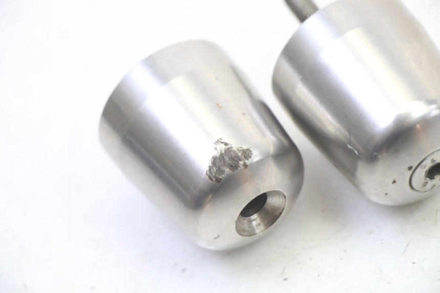 photo de EMBOUT DE GUIDON TRIUMPH SPRINT 900 (1995 - 1998) - Autre angle de vue