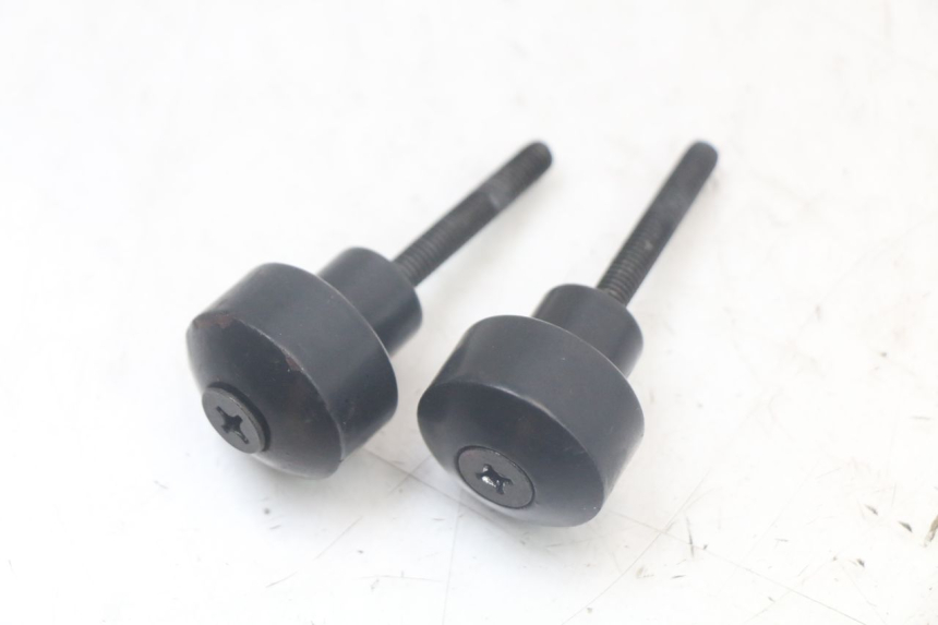 photo de EMBOUT DE GUIDON HYTRACK ST 170 (2020 - 2024) - Zoom état d’usage