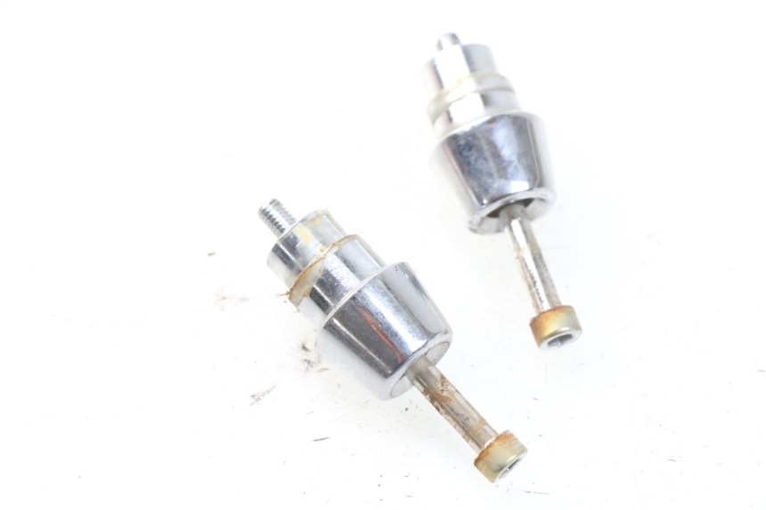 photo de EMBOUT DE GUIDON PEUGEOT STREETZONE 2T 50 (2014 - 2019) - Zoom état d’usage