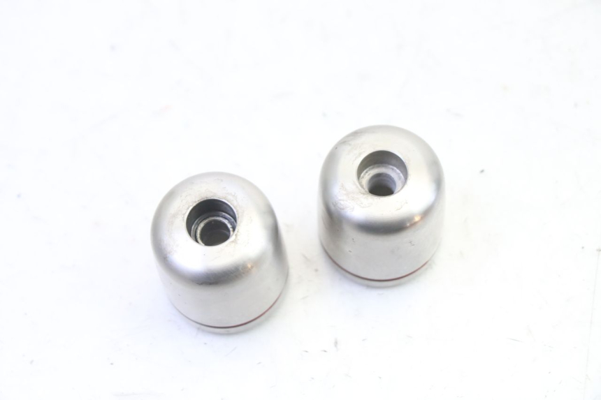 photo de EMBOUT DE GUIDON YAMAHA TDM ABS 900 (2002 - 2014) - Détail de la pièce