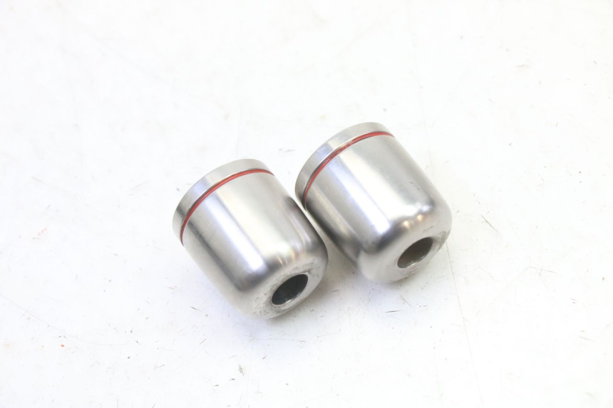 photo de EMBOUT DE GUIDON YAMAHA TDM ABS 900 (2002 - 2014) - Zoom état d’usage