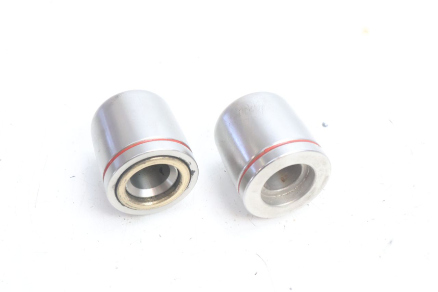photo de EMBOUT DE GUIDON YAMAHA TDM ABS 900 (2002 - 2014) - Zoom état d’usage