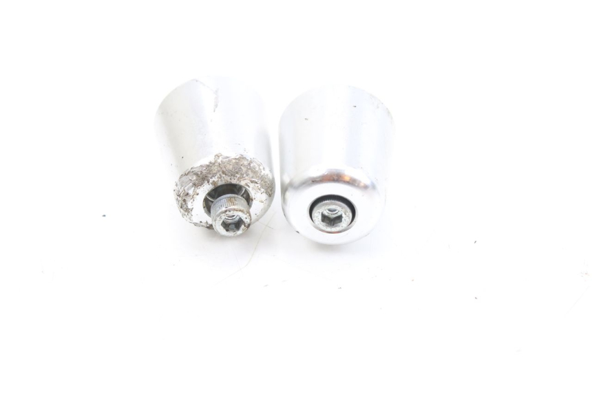 photo de EMBOUT DE GUIDON SUZUKI TLS TL S 1000 (1997 - 2001) - Zoom état d’usage