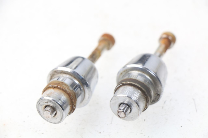 photo de EMBOUT DE GUIDON PEUGEOT VIVACITY NEW 4T 50 (2008 - 2017) - Zoom état d’usage