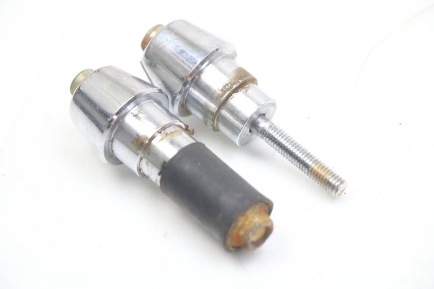 photo de EMBOUT DE GUIDON PEUGEOT VIVACITY 125 (2010 - 2017) - Autre angle de vue