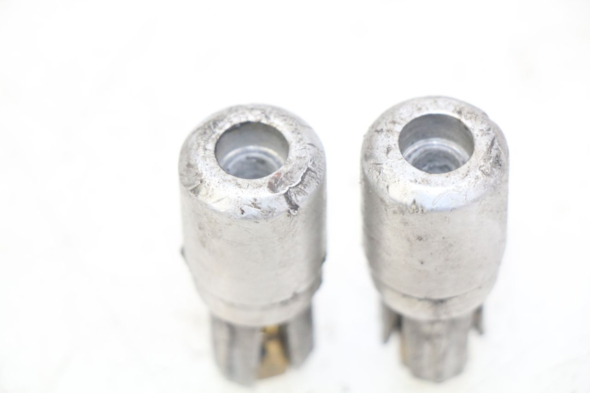 photo de EMBOUT DE GUIDON PEUGEOT VIVACITY 50 (1998 - 2003) - Zoom état d’usage