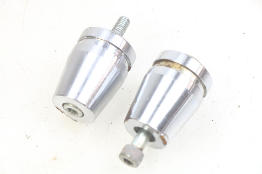 photo de EMBOUT DE GUIDON DAELIM VJ ROADWIN FI 125 (2008 - 2017) - Détail de la pièce