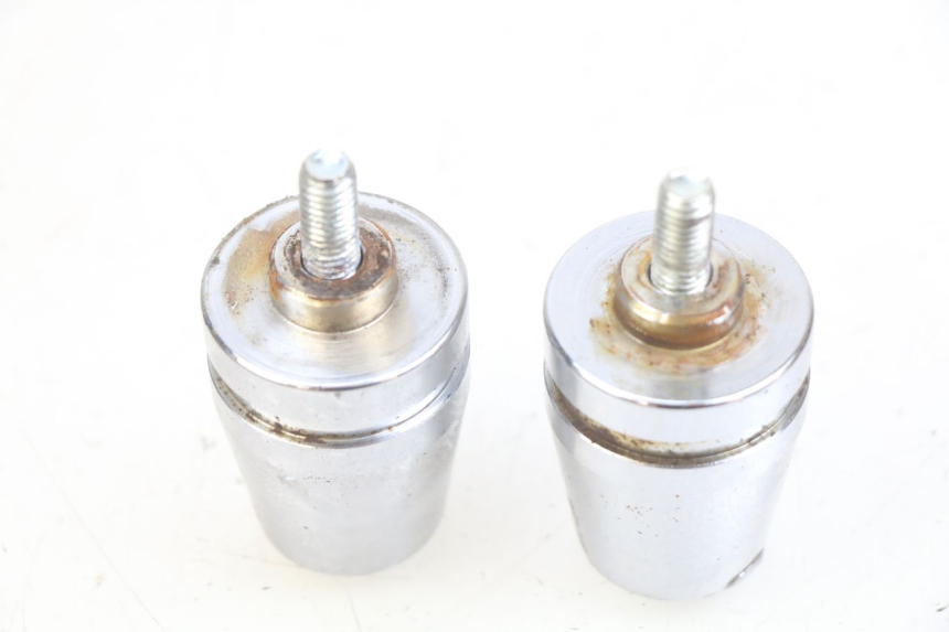 photo de EMBOUT DE GUIDON DAELIM VJ ROADWIN FI 125 (2008 - 2017) - Zoom état d’usage