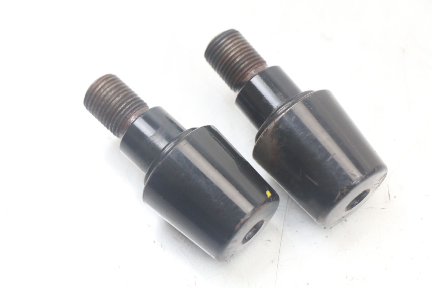photo de EMBOUT DE GUIDON YAMAHA XMAX X-MAX 125 (2006 - 2009) - Détail de la pièce
