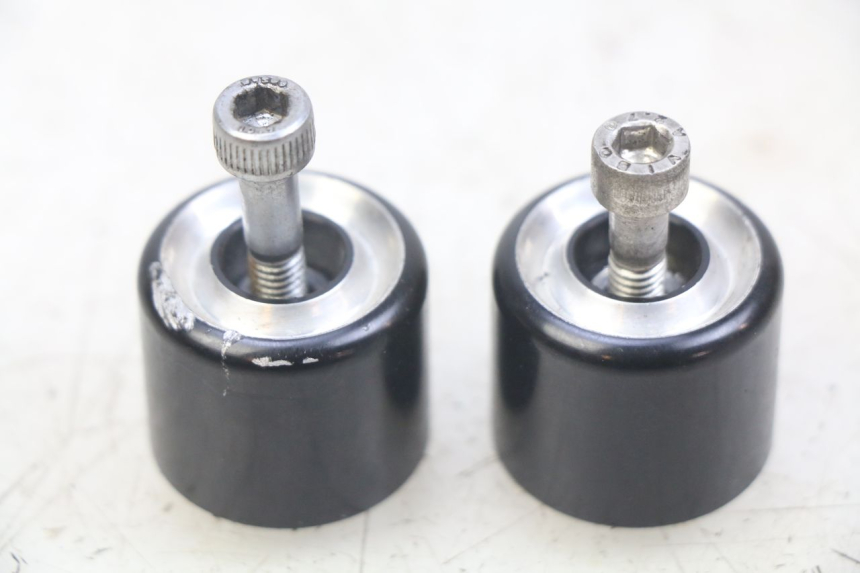 photo de EMBOUT DE GUIDON PIAGGIO XEVO - X EVO 125 (2007 - 2017) - Vue principale