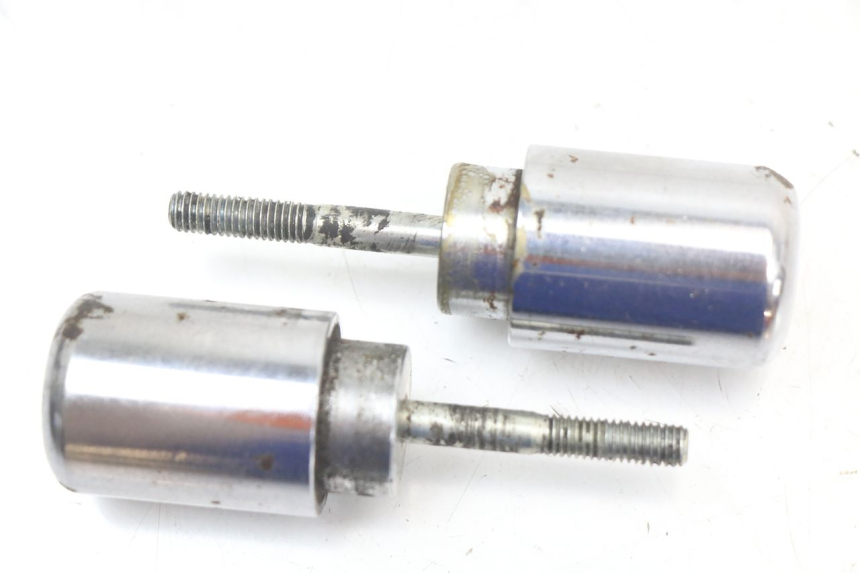 photo de EMBOUT DE GUIDON YAMAHA XJ F 900 (1983 - 1994) - Zoom état d’usage