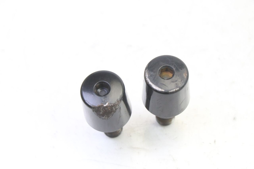 photo de EMBOUT DE GUIDON YAMAHA XJ6 ABS 600 (2008 - 2016) - Détail de la pièce
