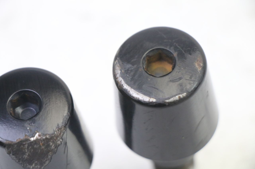 photo de EMBOUT DE GUIDON YAMAHA XJ6 ABS 600 (2008 - 2016) - Autre angle de vue