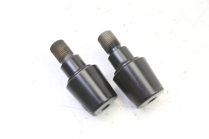 photo de EMBOUT DE GUIDON YAMAHA XJ6 ABS 600 (2008 - 2016) - Gros plan technique