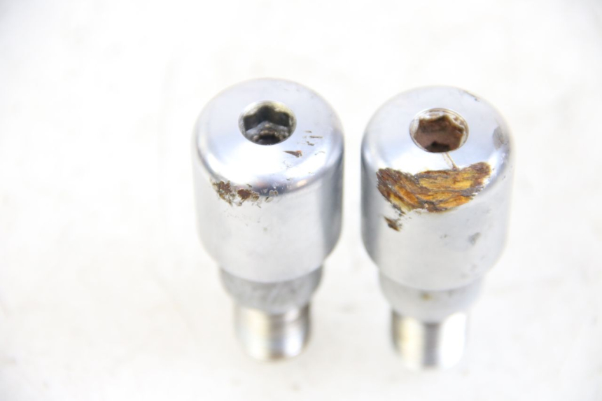 photo de EMBOUT DE GUIDON YAMAHA XP T-MAX TMAX 500 (2004 - 2007) - Zoom état d’usage