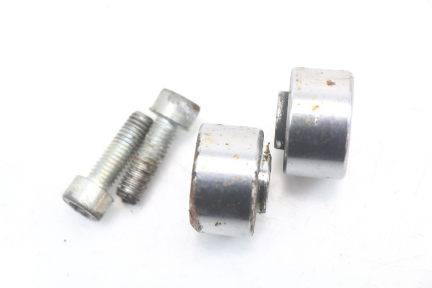 photo de EMBOUT DE GUIDON HYOSUNG XRX 125 (2000 - 2008) - Gros plan technique