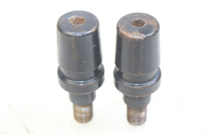 photo de EMBOUT DE GUIDON YAMAHA YZF R THUNDERCAT 600 (1996 - 2003) - Zoom état d’usage