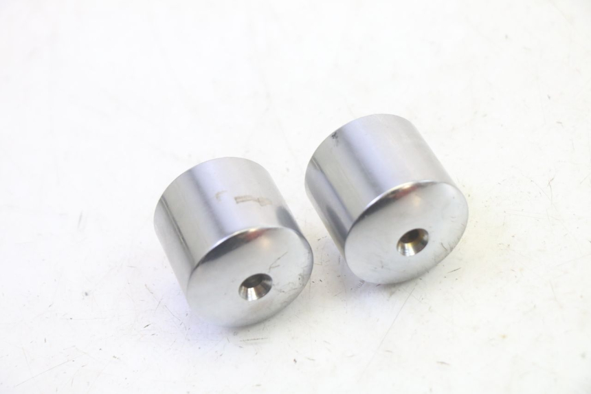 photo de EMBOUT DE GUIDON KYMCO ZING 125 (1997 - 2003) - Zoom état d’usage