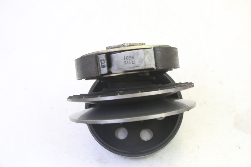 photo de EMBRAYAGE QUADRO 4 4D 350 (2015 - 2018) - Vue d’ensemble