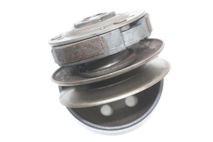 photo de EMBRAYAGE KYMCO AGILITY 4T 50 (2005 - 2018) - Gros plan technique