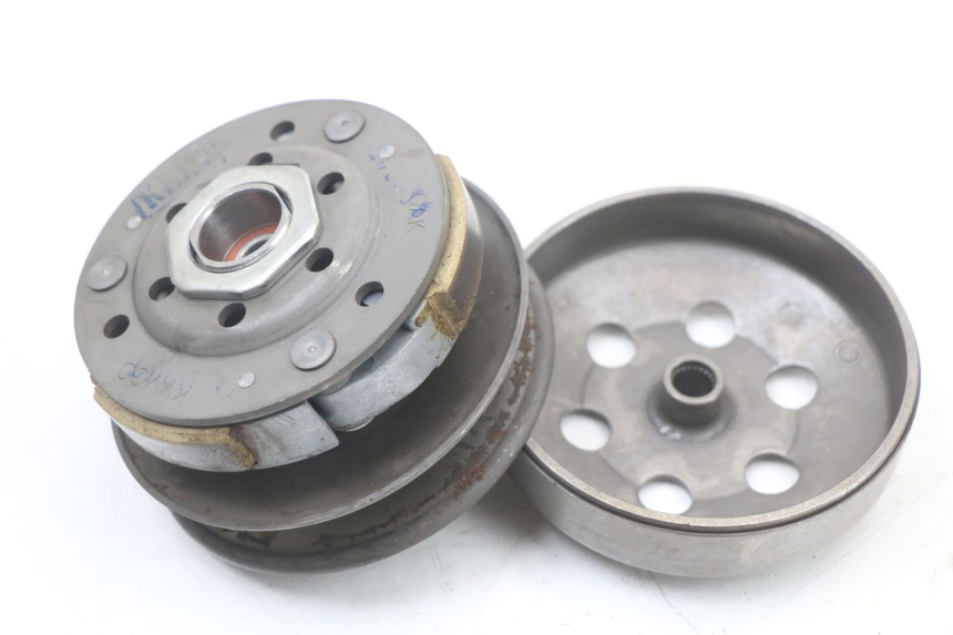 photo de EMBRAYAGE KYMCO AGILITY 4T 50 (2005 - 2018) - Détail de la pièce