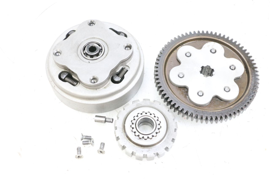 photo de EMBRAYAGE MAG POWER BOMBERS 4T 50 (2016 - 2026) - Gros plan technique