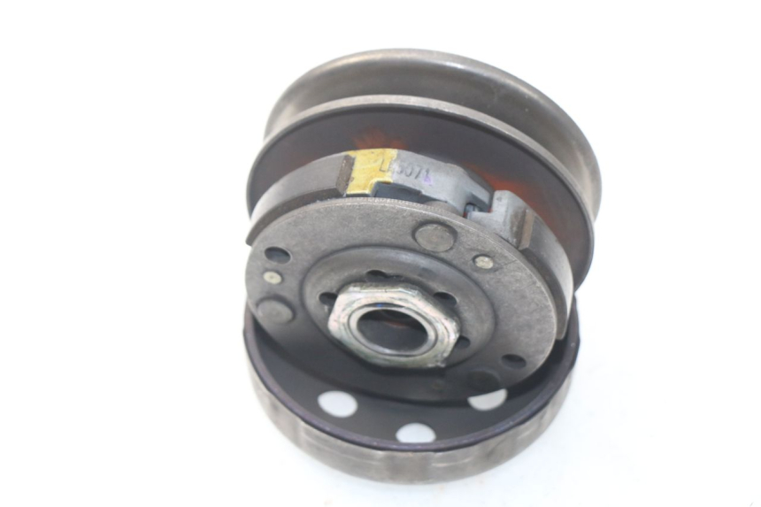 photo de EMBRAYAGE MBK BOOSTER SPIRIT NAKED 50 (2004 - 2017) - Autre angle de vue