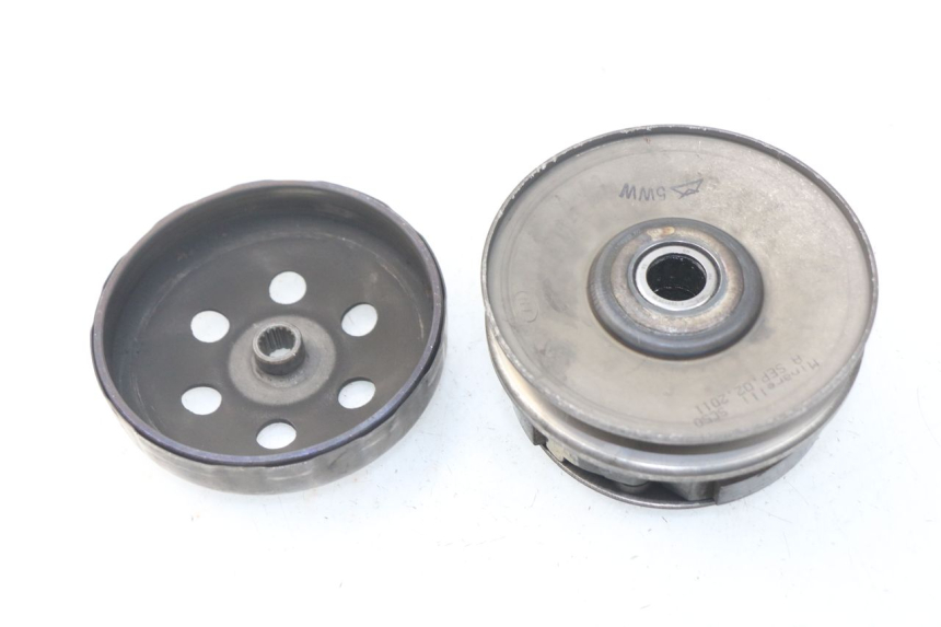 photo de EMBRAYAGE MBK BOOSTER SPIRIT NAKED 50 (2004 - 2017) - Gros plan technique