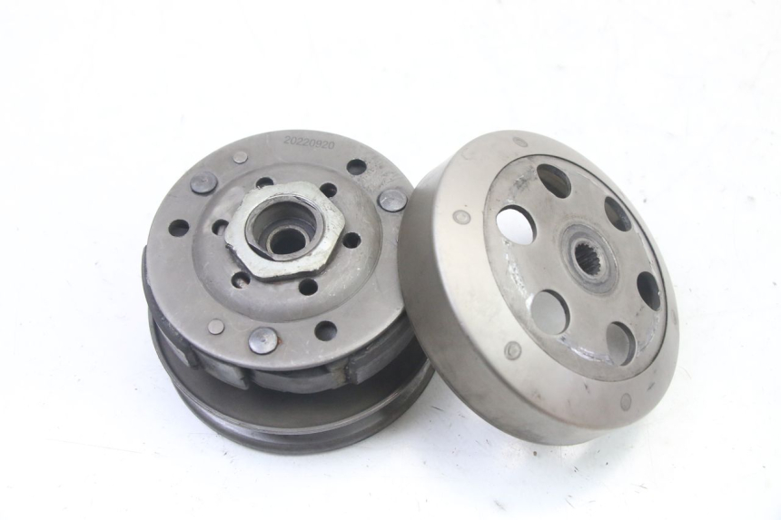 photo de EMBRAYAGE MBK BOOSTER SPIRIT NAKED 50 (2004 - 2017) - Détail de la pièce