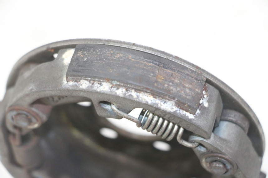 photo de EMBRAYAGE MBK BOOSTER SPIRIT NAKED 50 (2004 - 2017) - Gros plan technique