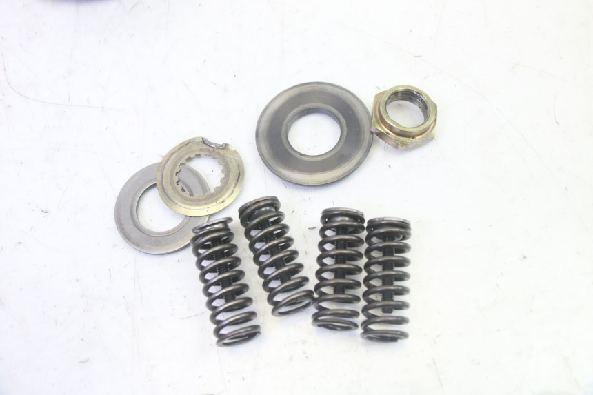 photo de EMBRAYAGE MV AGUSTA BRUTALE R WALLY 910 (2008 - 2008) - Vue rapprochée