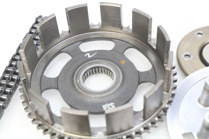 photo de EMBRAYAGE ROYAL ENFIELD BULLET CLASSIC 500 (2017 - 2020) - Détails caractéristiques