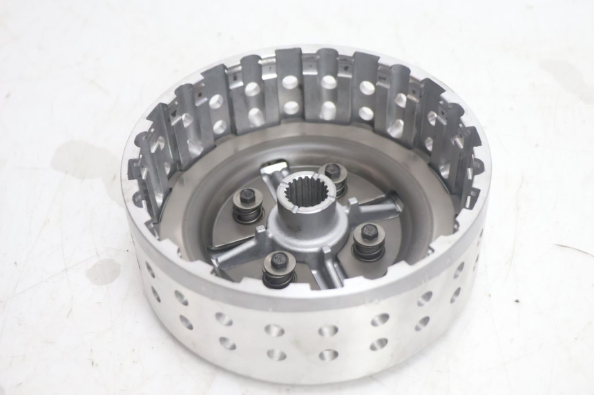 photo de EMBRAYAGE SUZUKI BURGMAN EXECUTIVE ABS 650 (2006 - 2012) - Détail de la pièce
