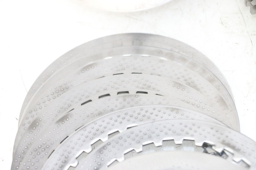 photo de EMBRAYAGE HONDA CB R 1000 (2018 - 2023) - Aperçu profil