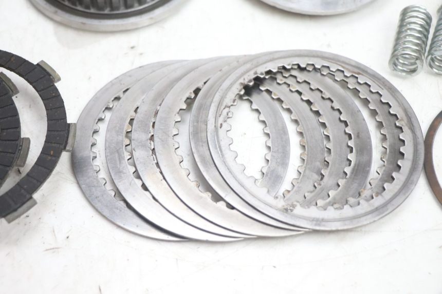 photo de EMBRAYAGE HONDA CB TWO FIFTY 250 (1991 - 2002) - Zoom état d’usage