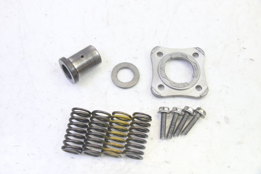 photo de EMBRAYAGE HONDA CBF 125 (2009 - 2015) - Marquages et références