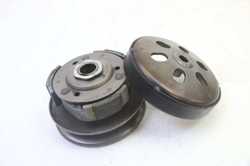 photo de EMBRAYAGE KYMCO DINK STREET 125 (2009 - 2014) - Vue principale