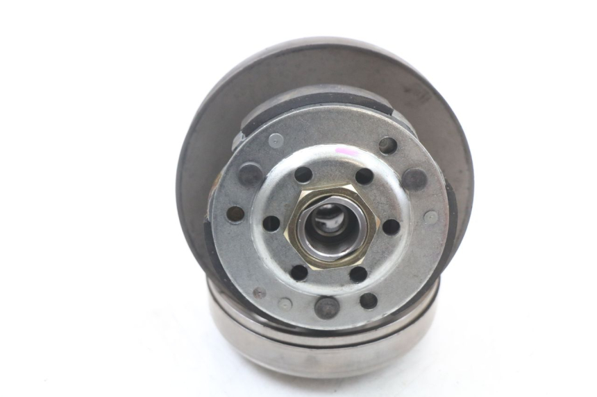 photo de EMBRAYAGE GILERA DNA 50 (2000 - 2007) - Autre angle de vue