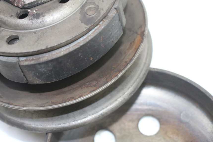 photo de EMBRAYAGE PEUGEOT ELYSTAR 50 (2002 - 2014) - Points de fixation