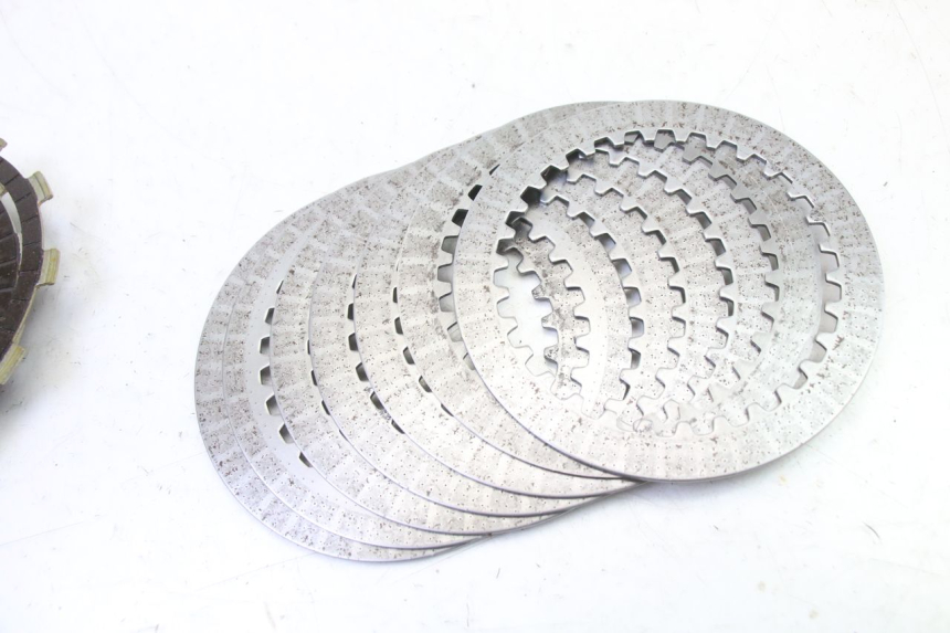 photo de EMBRAYAGE YAMAHA FJ 36Y 1100 (1984 - 1985) - État de surface