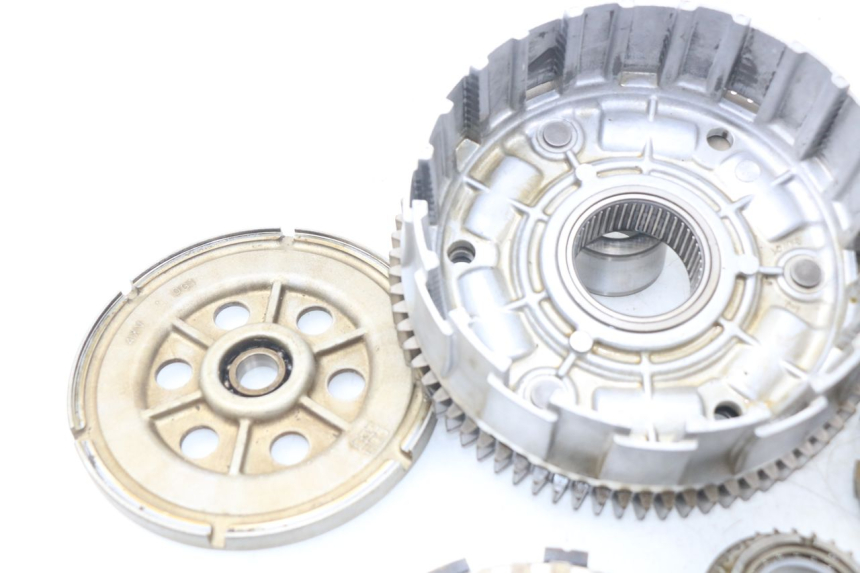 photo de EMBRAYAGE YAMAHA FJR ABS 1300 (2006 - 2012) - Détails caractéristiques