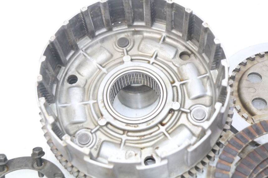 photo de EMBRAYAGE YAMAHA FJR ABS 1300 (2006 - 2012) - Angle alternatif