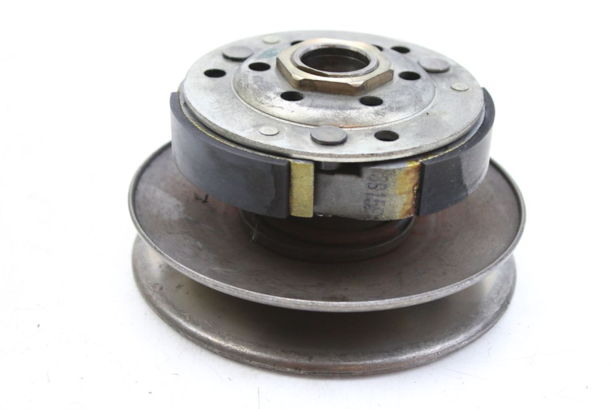 photo de EMBRAYAGE PIAGGIO FLY 2T 50 (2004 - 2017) - Gros plan technique